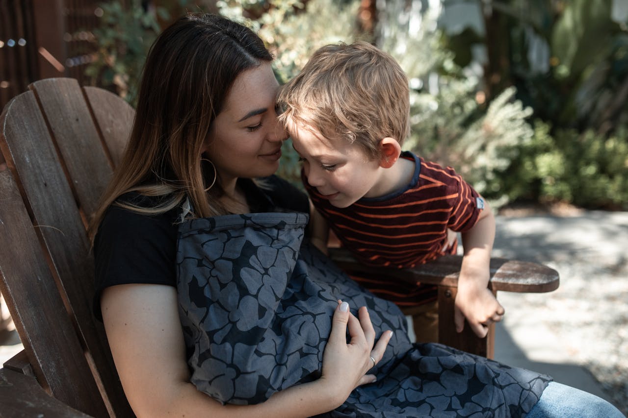 De band tussen Marjolein Faber en haar zoon in de politieke schijnwerpers